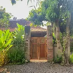 Yukke Tembi Homestay